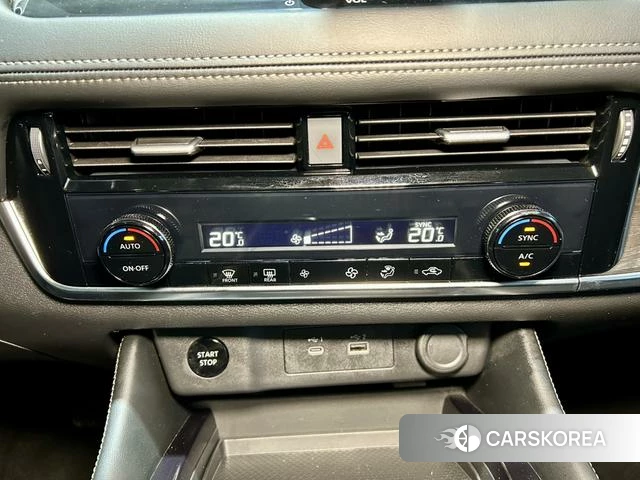Nissan Qijun 2024 Серебристо-серый из Китая, фото 3