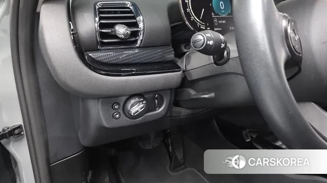 Mini Cooper Clubman 2021 Серый из Кореи, фото 3