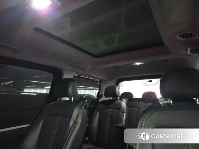 Hyundai Staria 2024 Белый из Кореи, фото 3