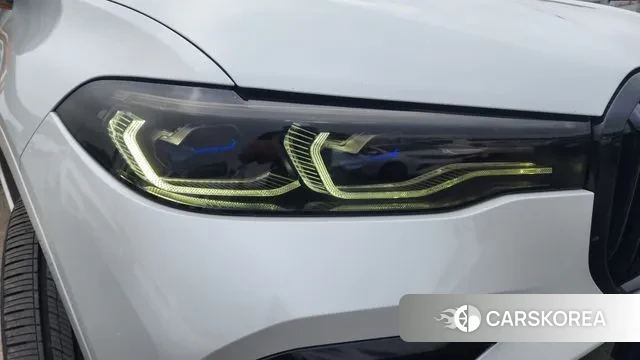 BMW X7 (G07) 2021 Белый из Кореи, фото 3