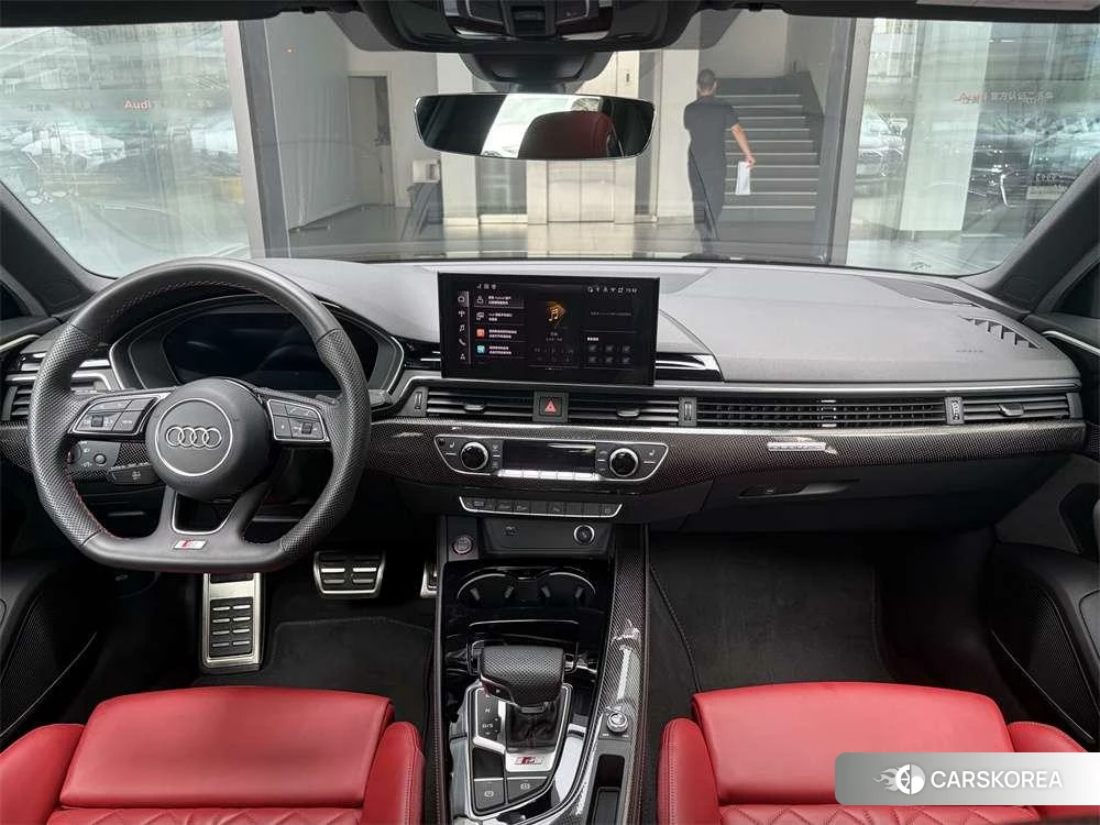 Audi S4 2023 Черный из Китая, фото 3