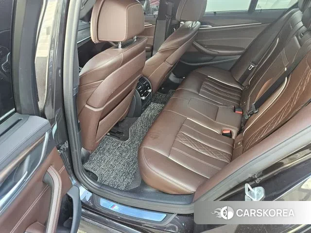 BMW 5 Series (G30) 2020 Серый из Кореи, фото 3