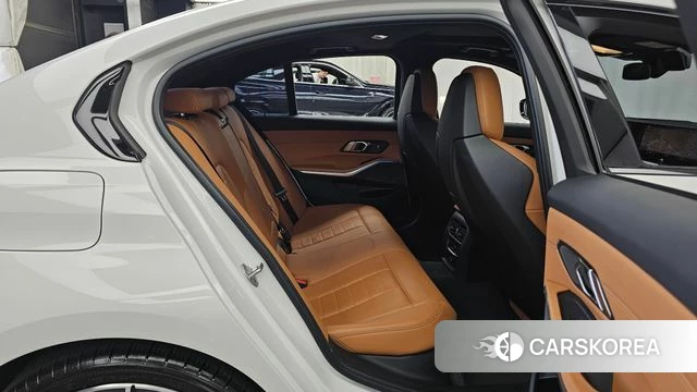 BMW 3 Series (G20) 2023 Белый из Кореи, фото 3