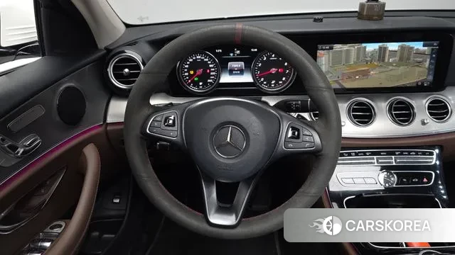 Mercedes-Benz E-Class W213 2018 Белый из Кореи, фото 3