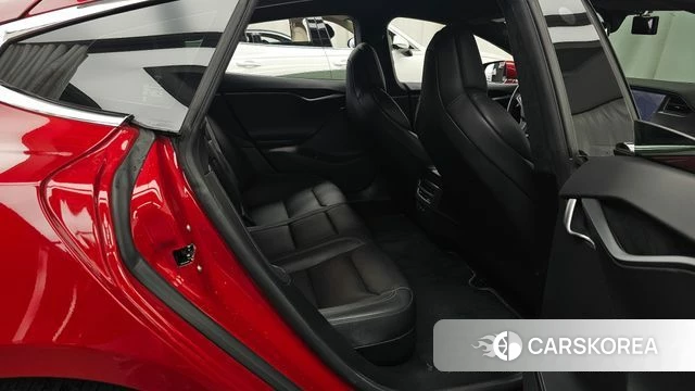 Tesla Model S 2019 Красный из Кореи, фото 3