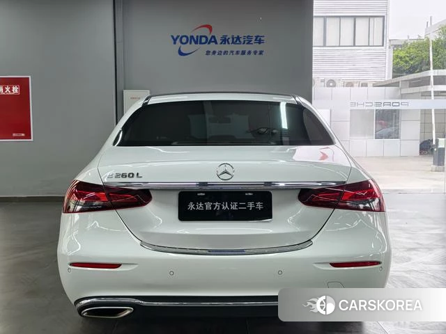 Mercedes-Benz E-class 2021 Белый из Китая, фото 3