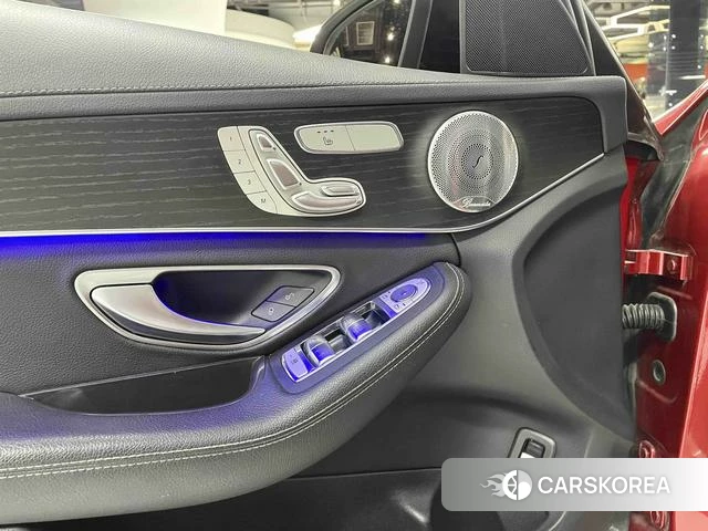 Mercedes-Benz Class C 2021 Красный из Китая, фото 3
