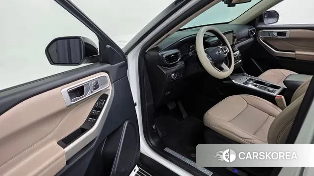 Ford Explorer 6th Generation 2021 Белый из Кореи, фото 3