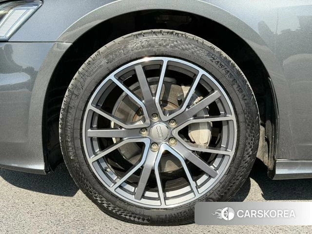Audi A6 (import) 2022 Темно-серый из Китая, фото 3