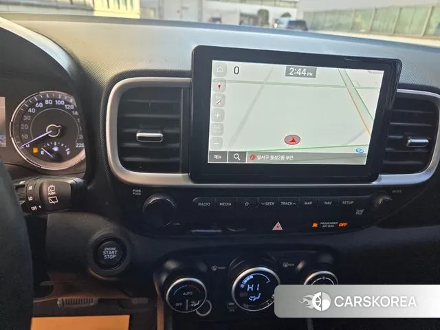 Hyundai Venue 2021 Белый из Кореи, фото 3