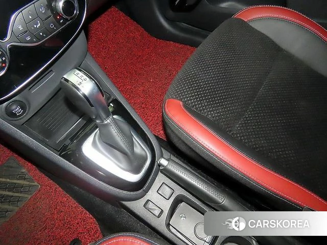 Renault Korea (Samsung) Clio 2019 Красный из Кореи, фото 3