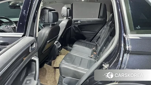 Volkswagen Tiguan second Generation 2020 Черный из Кореи, фото 3