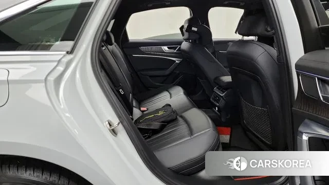 Audi A6 (C8) 2019 Белый из Кореи, фото 3