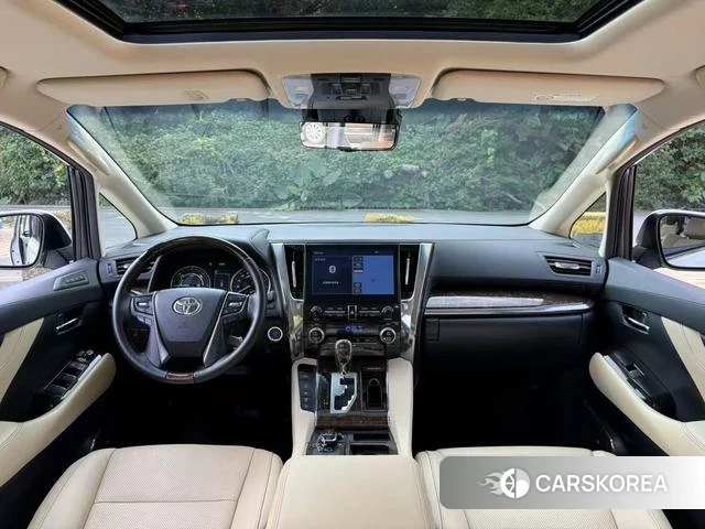 Toyota Elfa 2021 Белый из Китая, фото 3