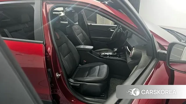 Chevrolet (GM Daewoo) Trax Crossover 2023 Красный из Кореи, фото 3