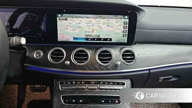 Mercedes-Benz E-Class W213 2023 Черный из Кореи, фото 3