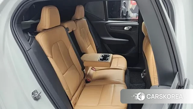 Volvo XC40 2020 Белый из Кореи, фото 3