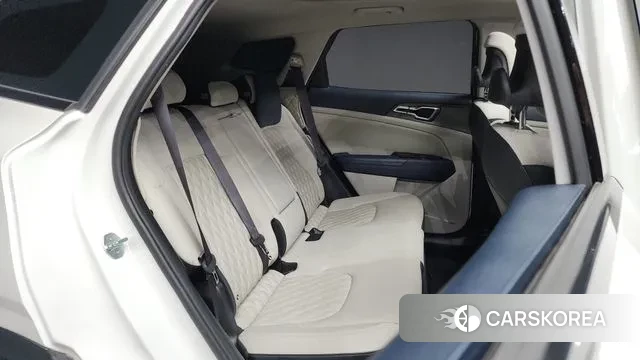 Kia Sportage 5th Generation Hybrid 2022 Белый из Кореи, фото 3