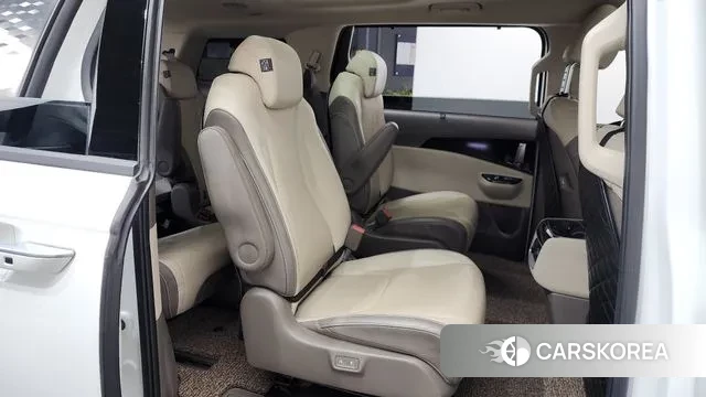 Kia Carnival 4th generation 2022 Белый из Кореи, фото 3