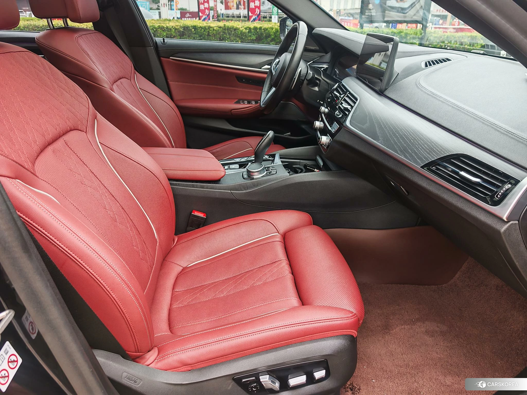 BMW 5 series 2021 Черный из Китая, фото 3