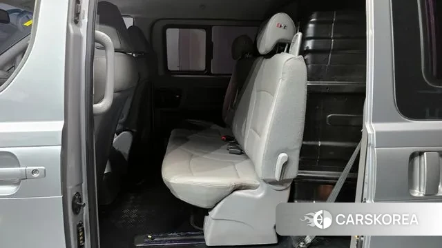 Hyundai The New Grand Starex 2019 Серебристо-серый из Кореи, фото 3