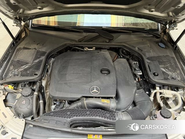 Mercedes-Benz Class C 2021 Серебристо-серый из Китая, фото 3