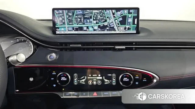 Genesis GV70 2023 Белый из Кореи, фото 3