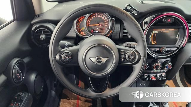 Mini Cooper D 2018 Красный из Кореи, фото 3