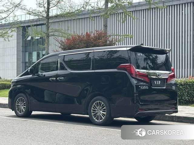 Toyota Elfa 2022 Черный из Китая, фото 3