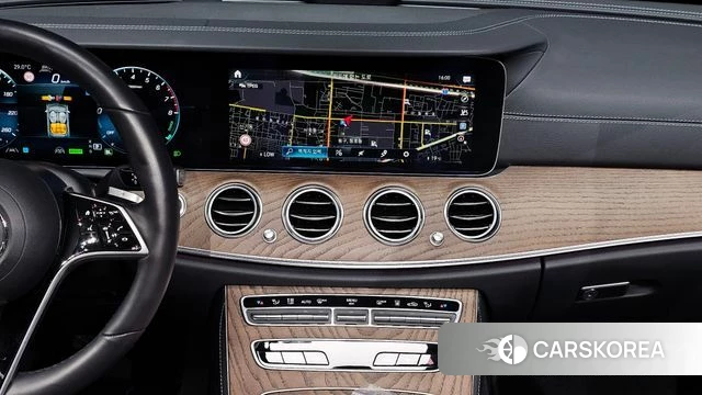 Mercedes-Benz E-Class W213 2022 Белый из Кореи, фото 3