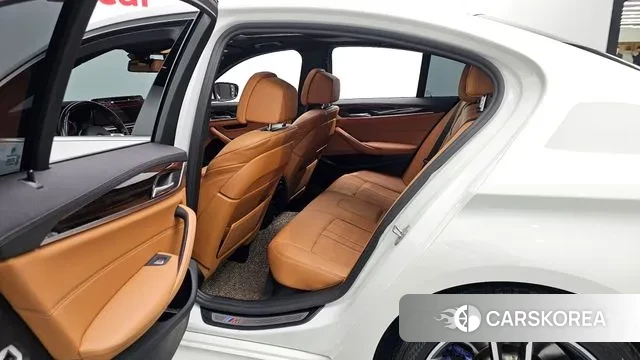 BMW 5 Series (G30) 2021 Белый из Кореи, фото 3