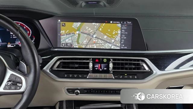 BMW X7 (G07) 2021 Черный из Кореи, фото 3