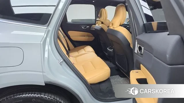 Volvo XC60 second Generation 2023 Серый из Кореи, фото 3