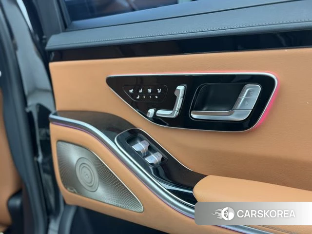 Mercedes-Benz S-class 2023 Черный из Китая, фото 3