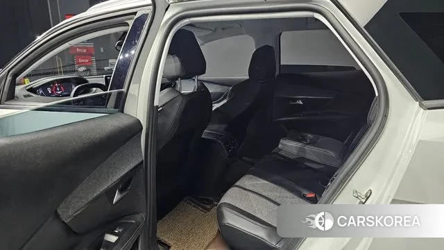 Peugeot 3008 second generation 2018 Белый из Кореи, фото 3