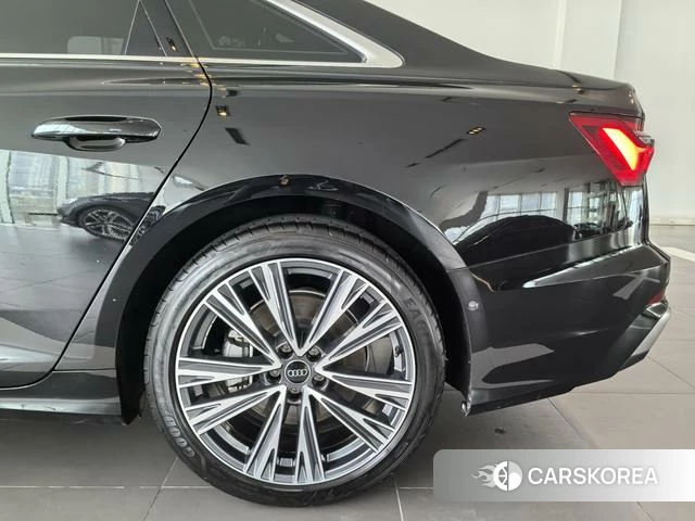 Audi A6L 2024 Черный из Китая, фото 3