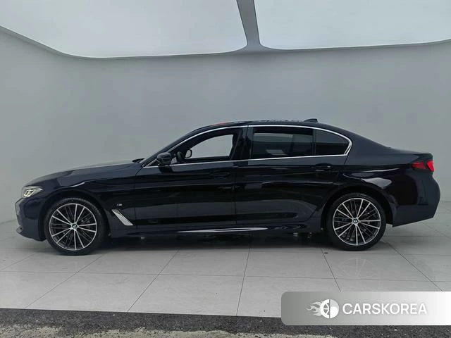 BMW 5 series 2024 Черный из Китая, фото 3
