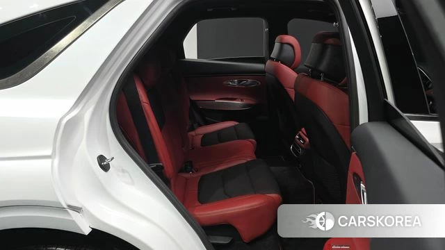 Genesis GV70 2021 Белый из Кореи, фото 3