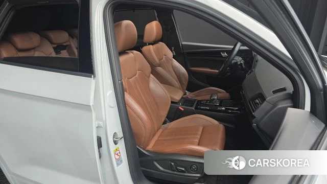 Audi Q5 (FY) 2021 Белый из Кореи, фото 3