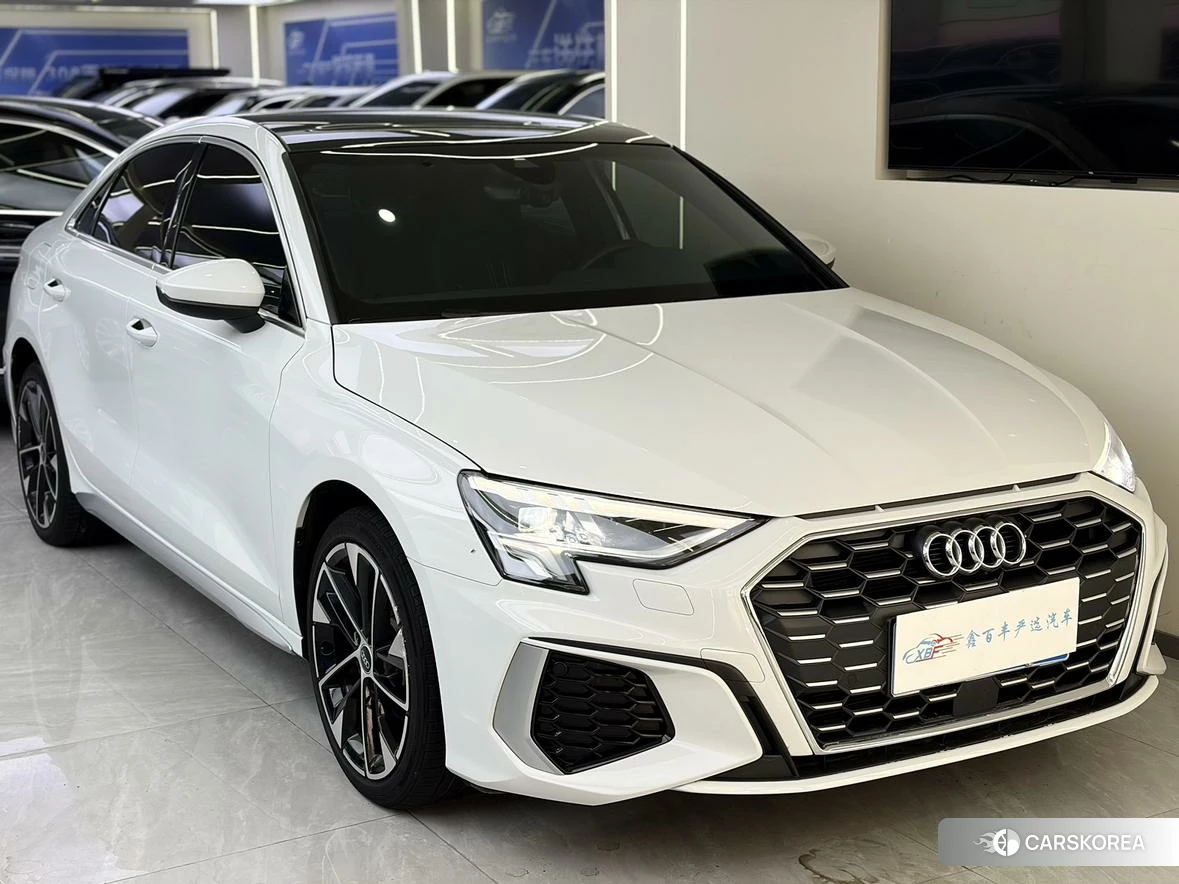 Audi A3 2023 Белый из Китая, фото 3