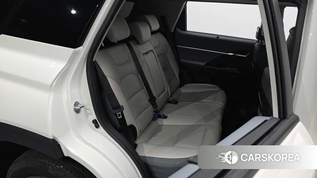 Ssangyong Torres EVX 2025 Жемчужный цвет из Кореи, фото 3