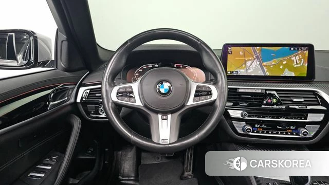 BMW 5 Series (G30) 2020 Серебристо-серый из Кореи, фото 3