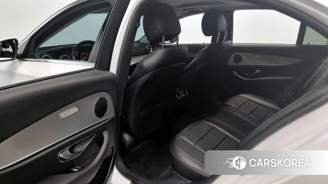 Mercedes-Benz E-Class W213 2018 Белый из Кореи, фото 3