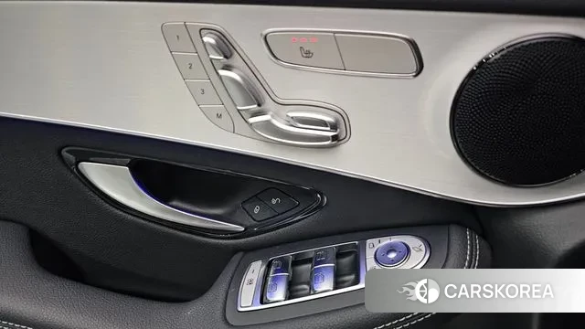 Mercedes-Benz GLC-Class X253 2021 Белый из Кореи, фото 3