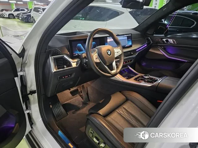 BMW X7 (G07) 2025 Белый из Кореи, фото 3