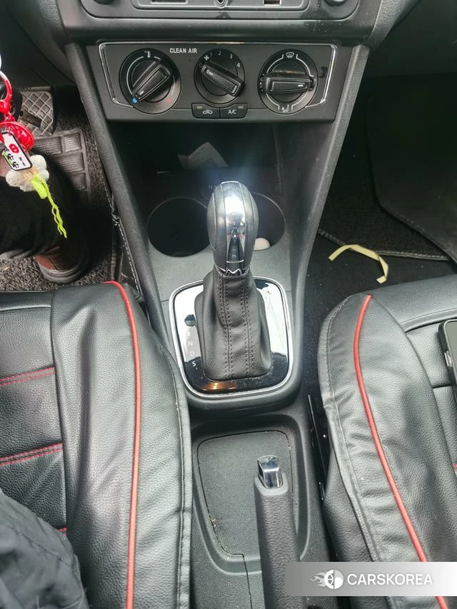 Volkswagen Polo 2018 Красный из Китая, фото 3
