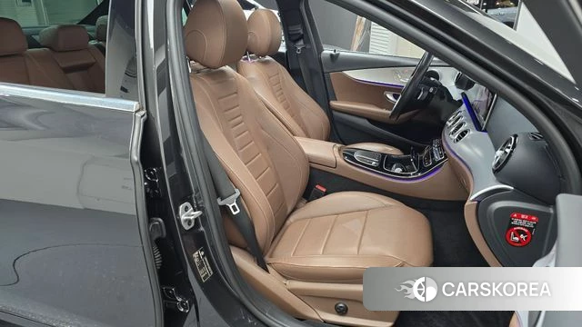 Mercedes-Benz E-Class W213 2020 Серый из Кореи, фото 3