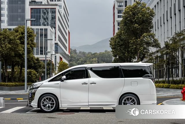 Toyota Wilfa 2021 Белый из Китая, фото 3
