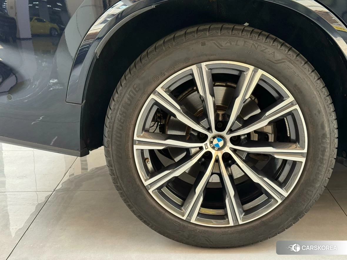 BMW X5 (imported) 2021 Черный из Китая, фото 3