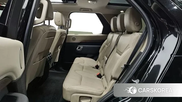Land Rover Discovery 5 2018 Черный из Кореи, фото 3